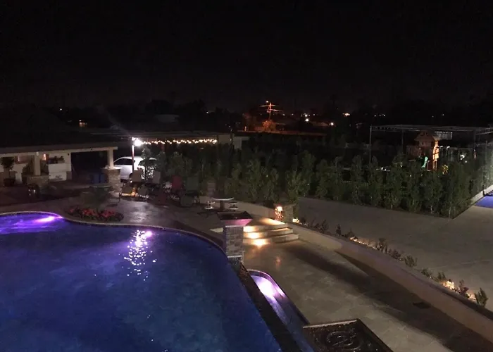 Private Urban-oasis W Pool Phoenix