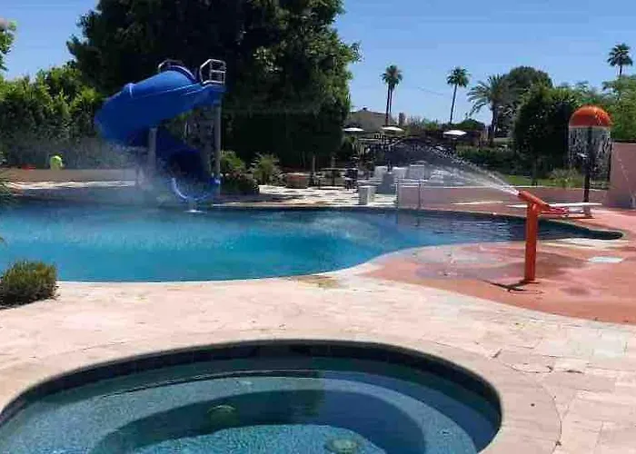 Holiday home Private Urban-oasis W Pool *